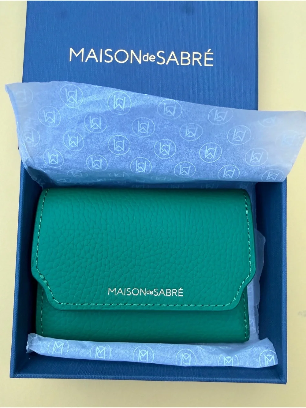 MAISON de SABRÉ Emerald Green Leather Trifold Card Wallet